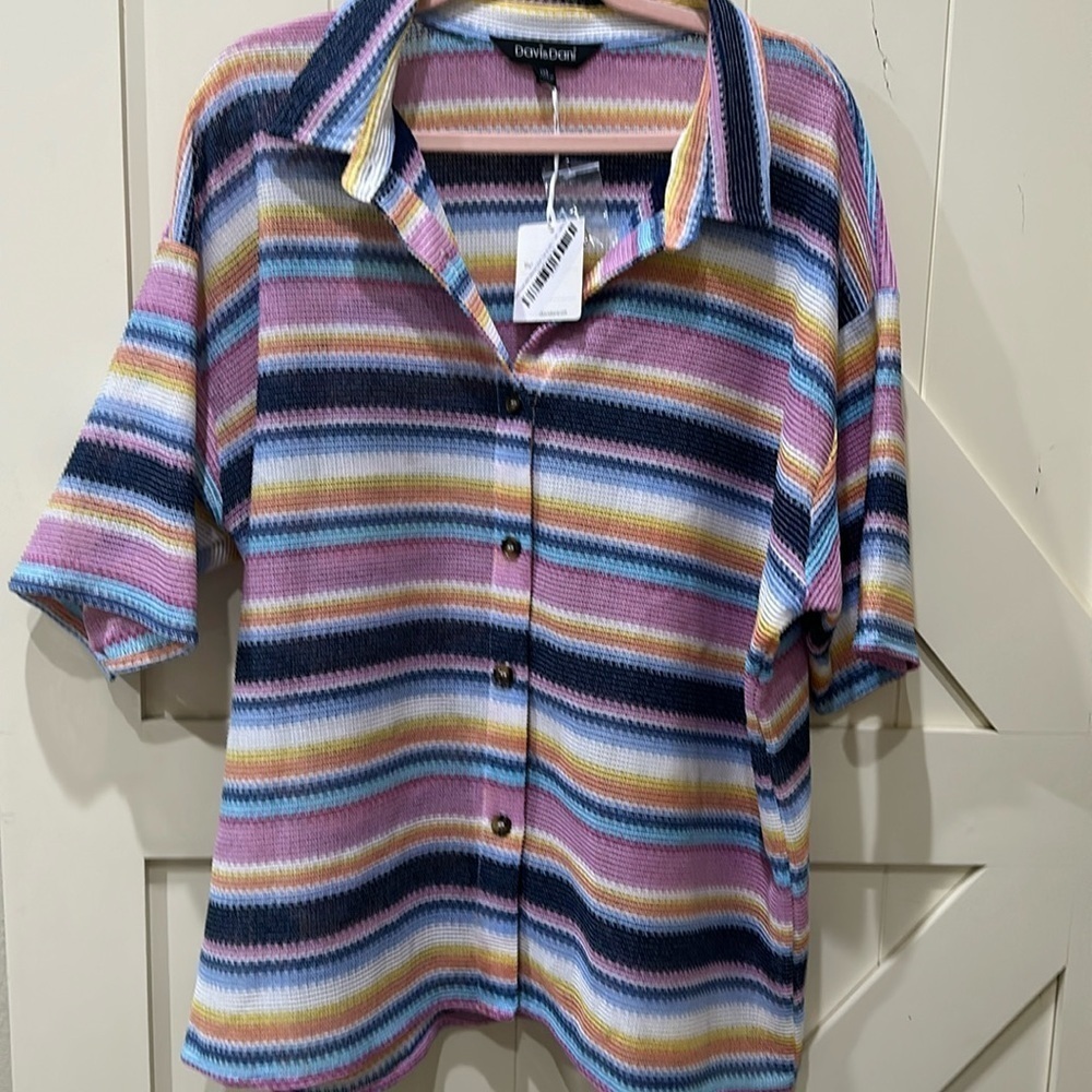 NWT Davi & Dani mid sleeve top. Size 1x. Pit 27.5”. Length 27”